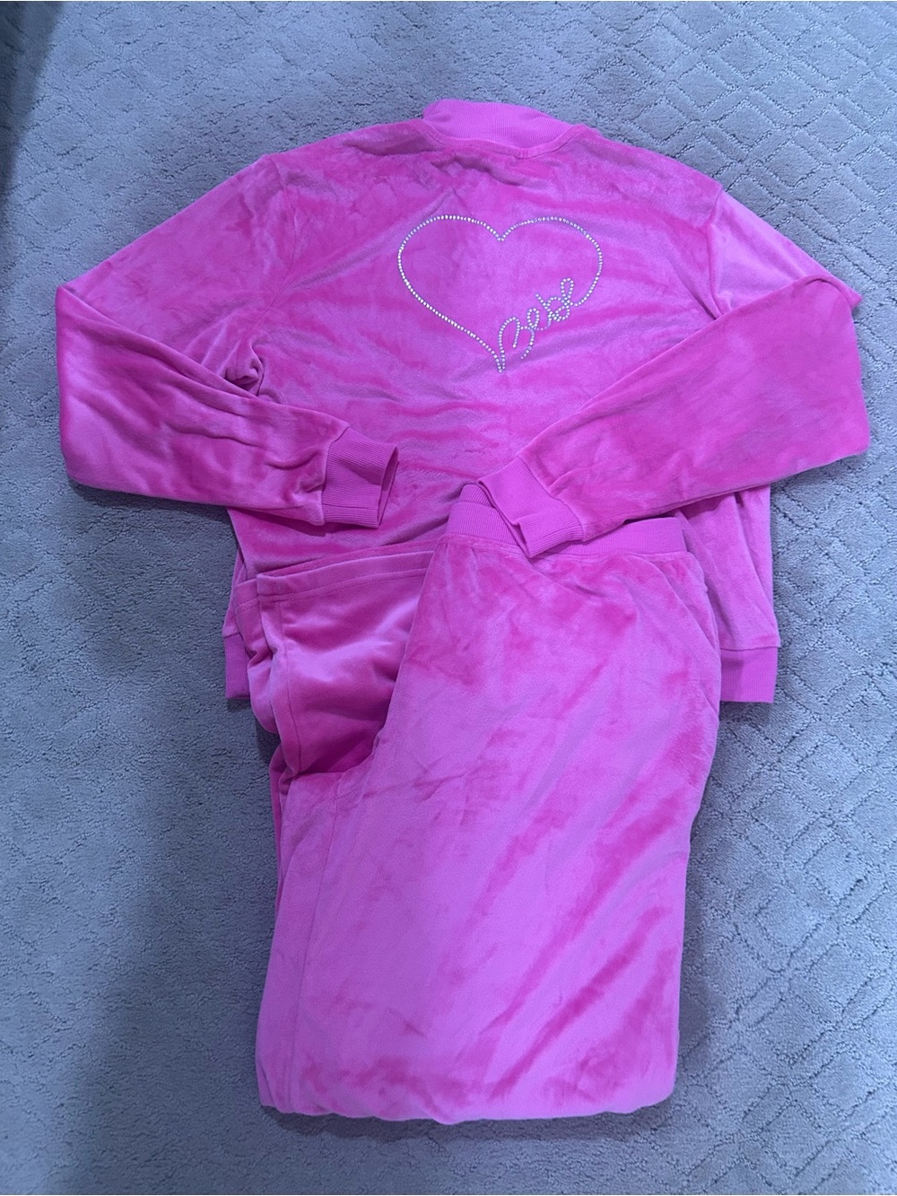 NWOT 2 pc velour Bebe Pink Plush Sleepwear set size M